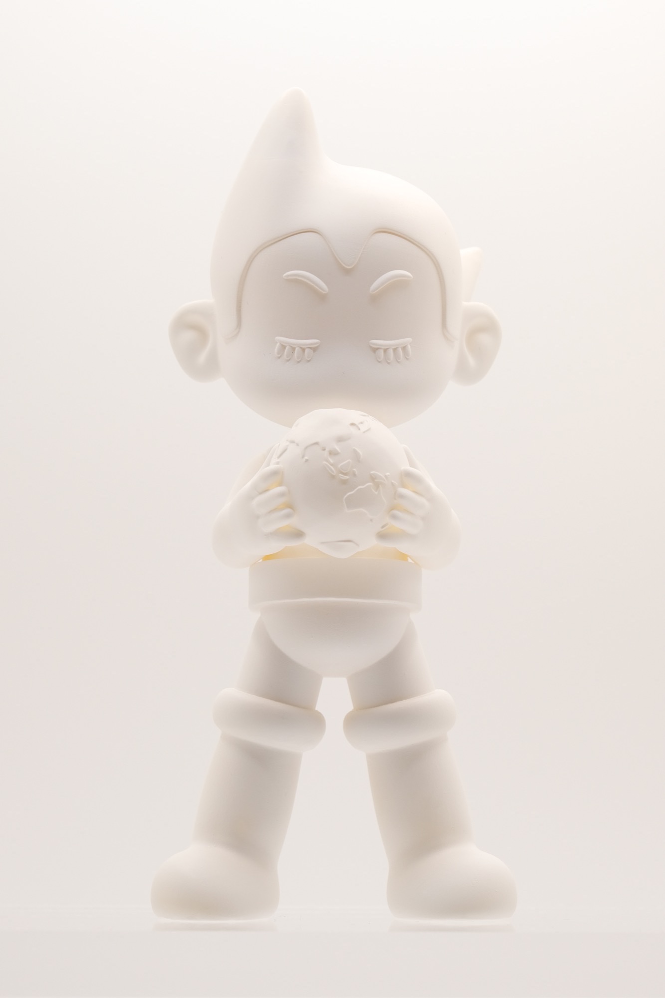 WHITE ASTRO BOY 正面